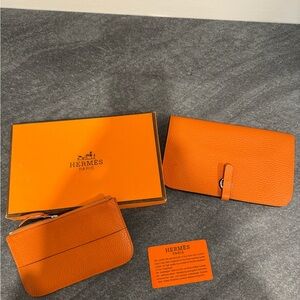 HERMÈS Rouge Indien Togo Dogon Wallet GM